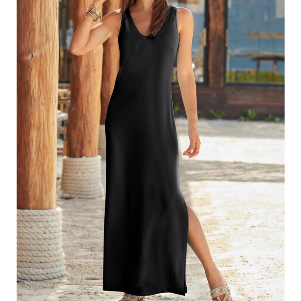 BEYOND TRAVE V NECK MAXI DRESS